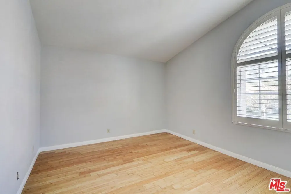 22303 Golden Canyon Circle Chatsworth, CA 91311