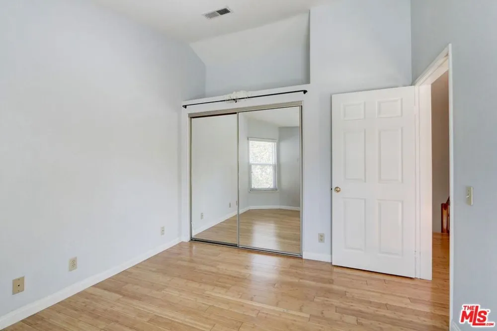 22303 Golden Canyon Circle Chatsworth, CA 91311