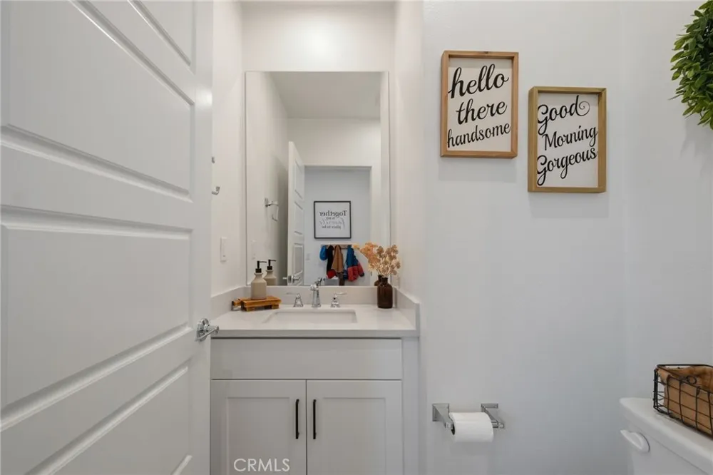 1218 Breckyn Gardena, CA 90247