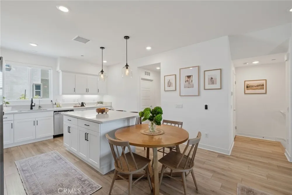 1218 Breckyn Gardena, CA 90247