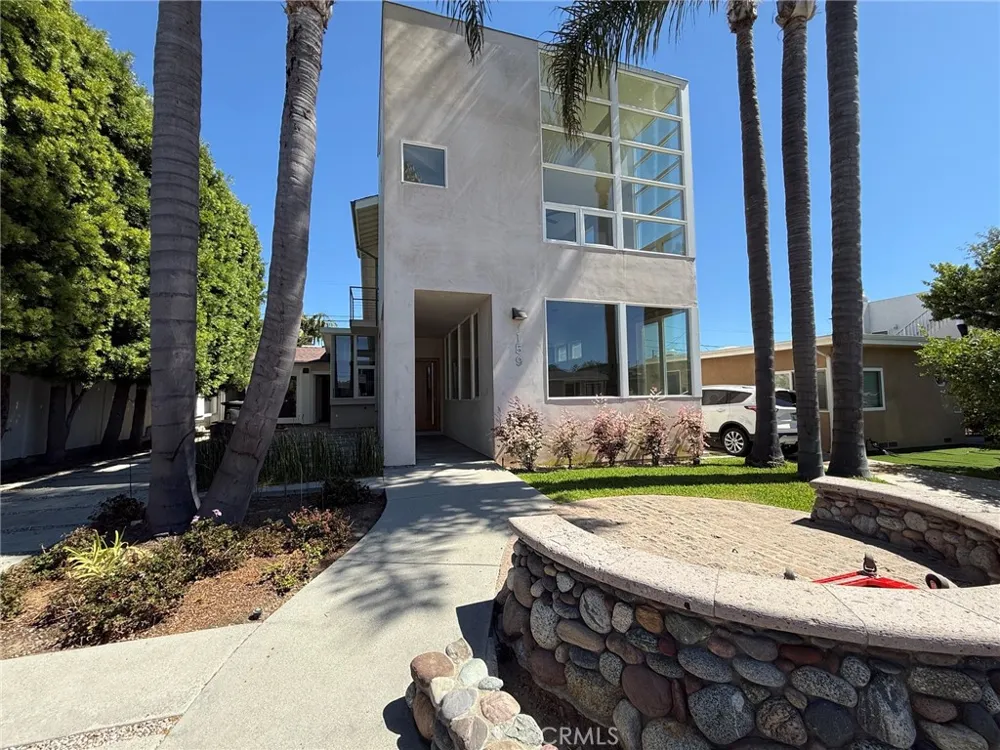 159 W Avenida Alessandro San Clemente, CA 92672