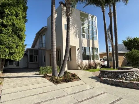 159 W Avenida Alessandro