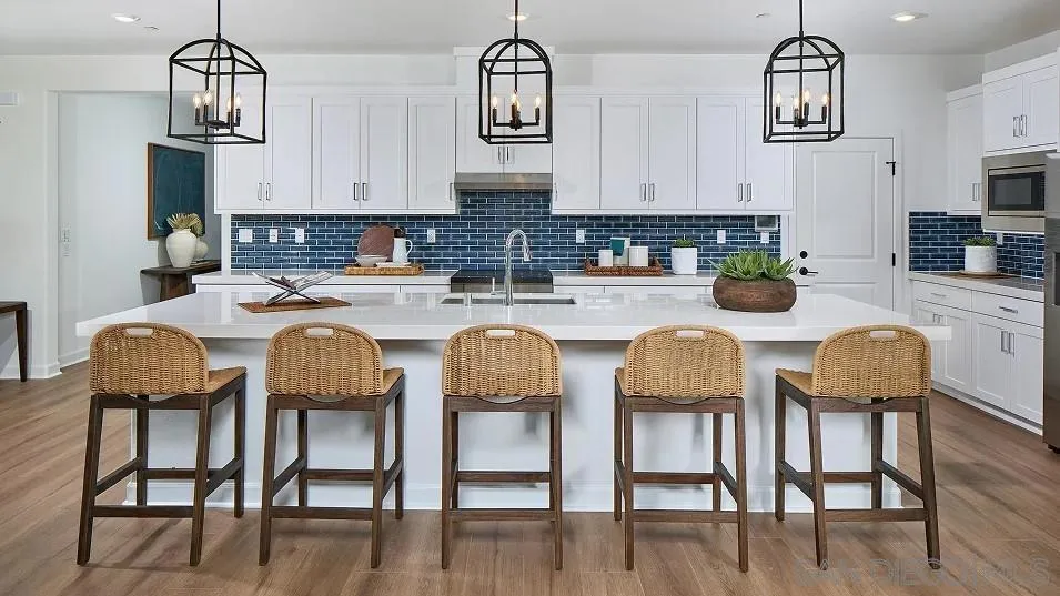 141 Mellano Way Oceanside, CA 92057