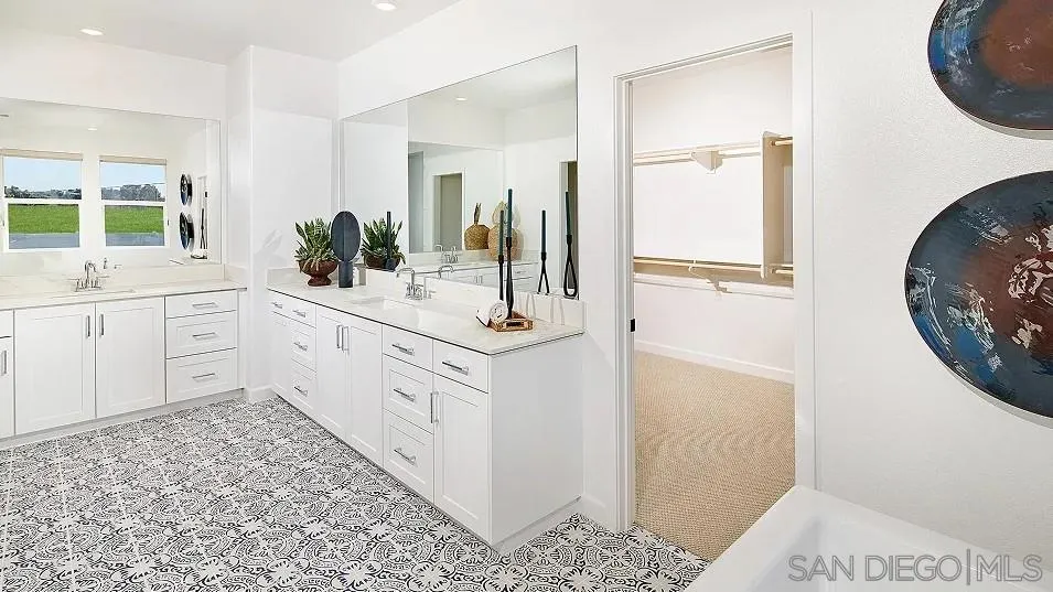 141 Mellano Way Oceanside, CA 92057