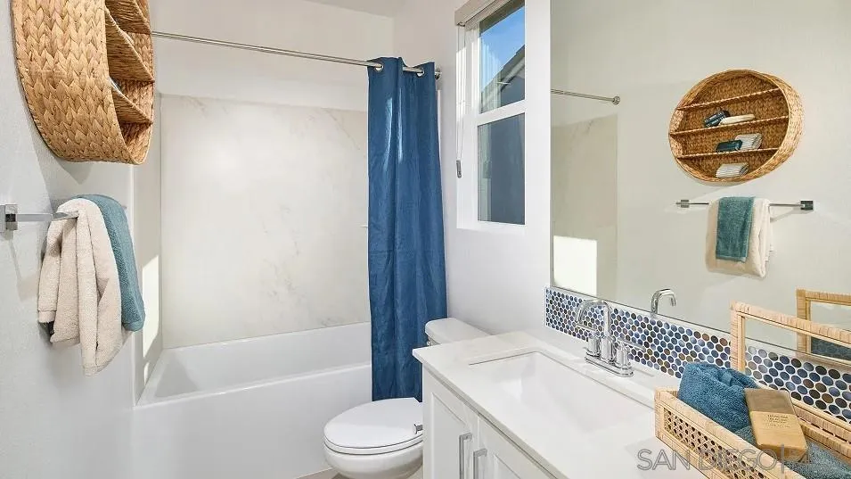 141 Mellano Way Oceanside, CA 92057