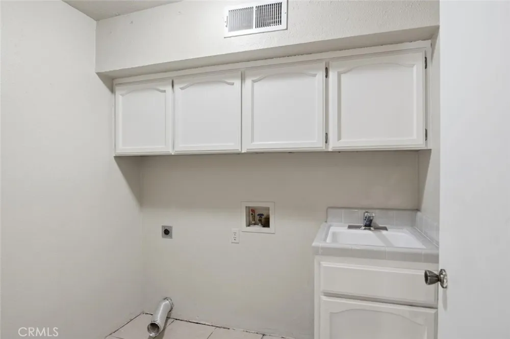 2526 Santos Dos Palos, CA 93620