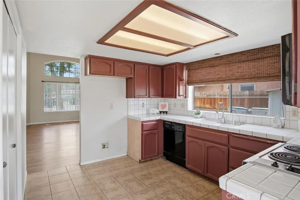 2526 Santos Dos Palos, CA 93620