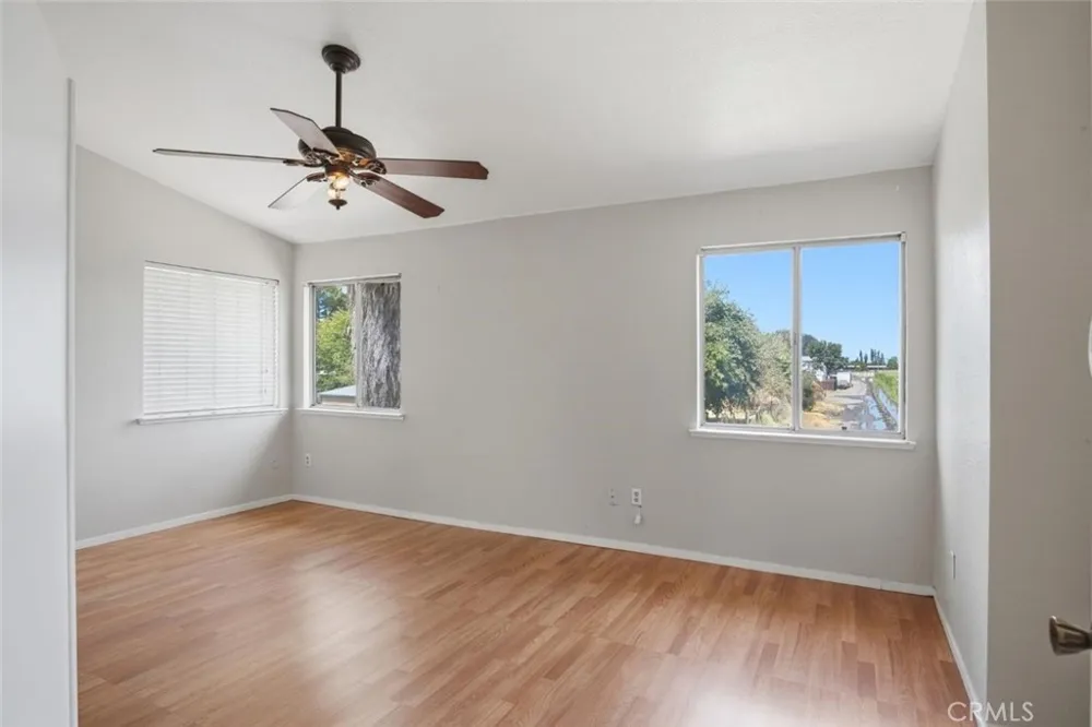 2526 Santos Dos Palos, CA 93620