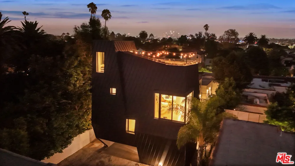 1282 S Cloverdale Avenue Los Angeles, CA 90019