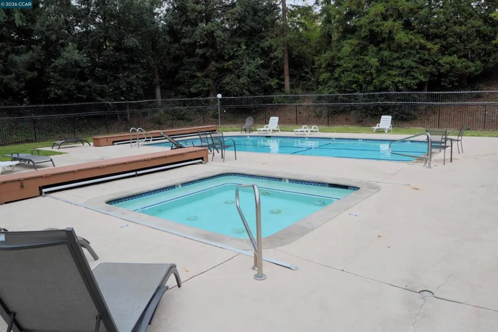 444 Mill Rd Martinez, CA 94553