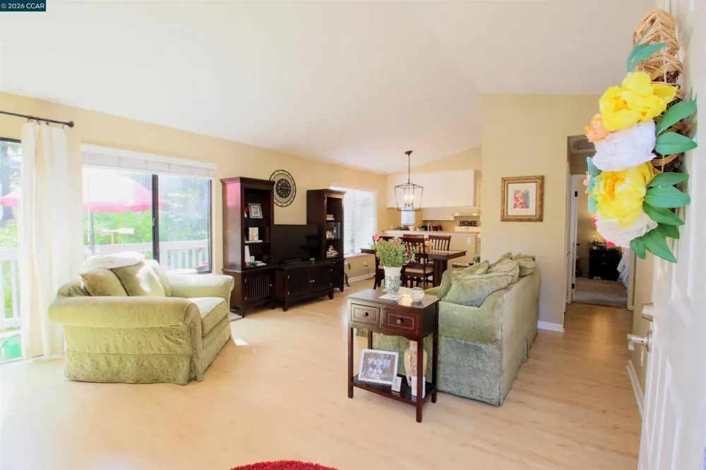 444 Mill Rd Martinez, CA 94553