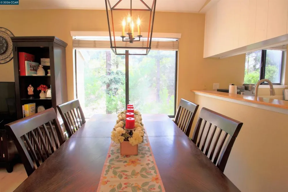 444 Mill Rd Martinez, CA 94553