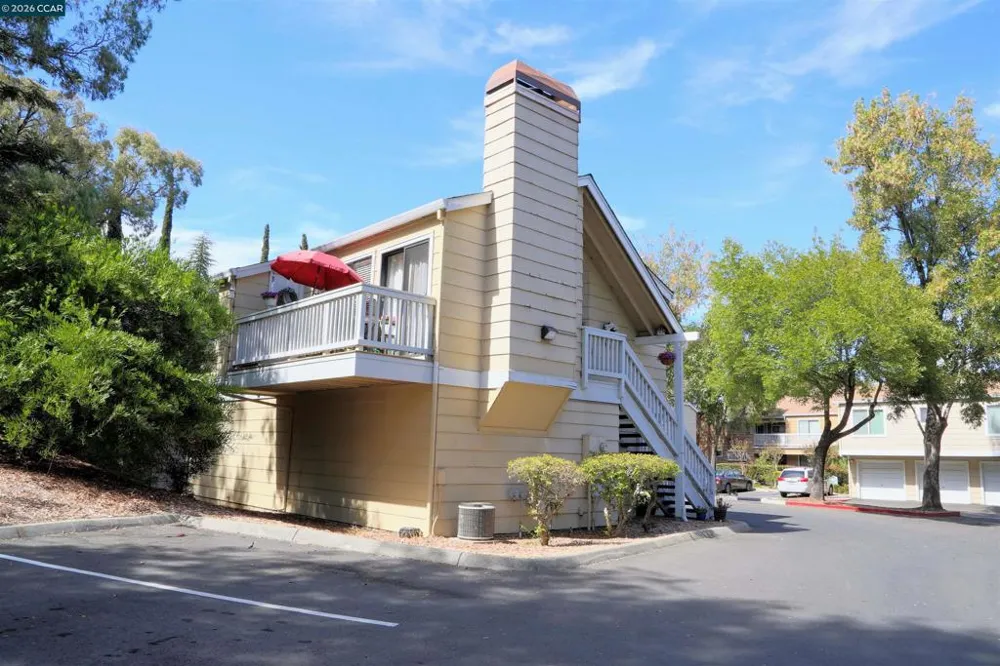 444 Mill Rd Martinez, CA 94553