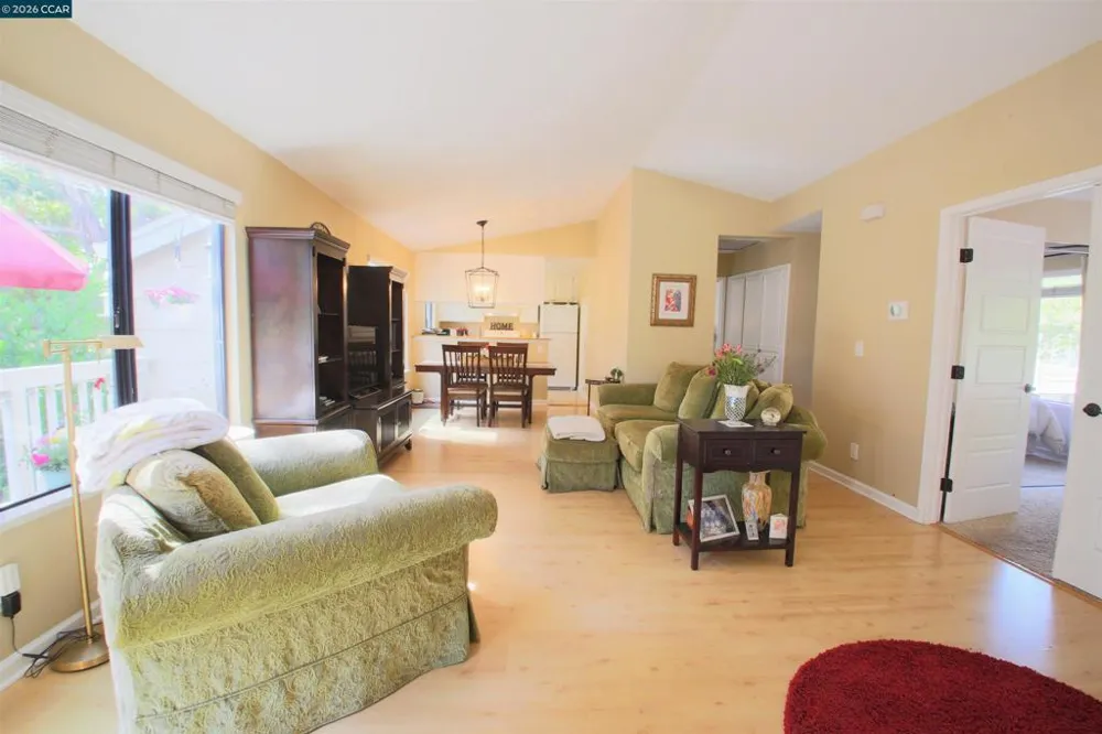 444 Mill Rd Martinez, CA 94553