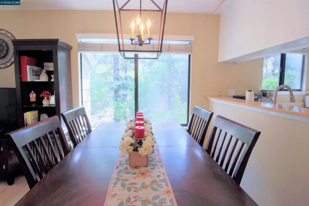 444 Mill Rd Martinez, CA 94553