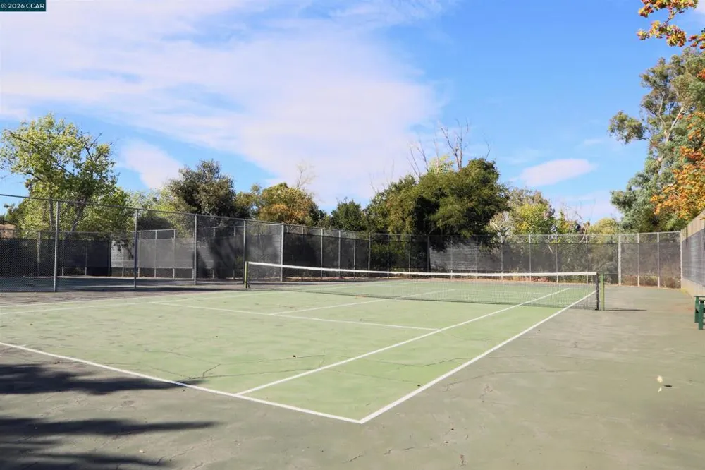 444 Mill Rd Martinez, CA 94553