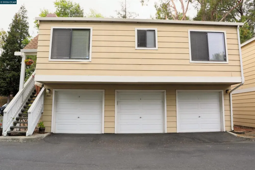 444 Mill Rd Martinez, CA 94553