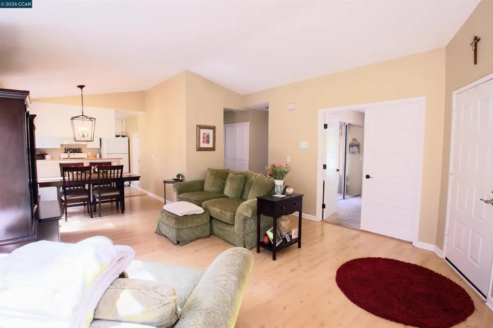 444 Mill Rd Martinez, CA 94553