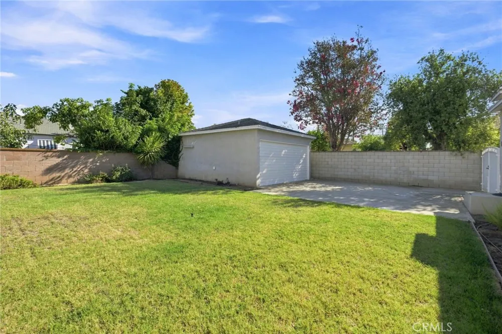 3537 Centralia Lakewood, CA 90712