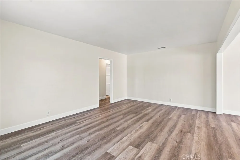 3537 Centralia Lakewood, CA 90712