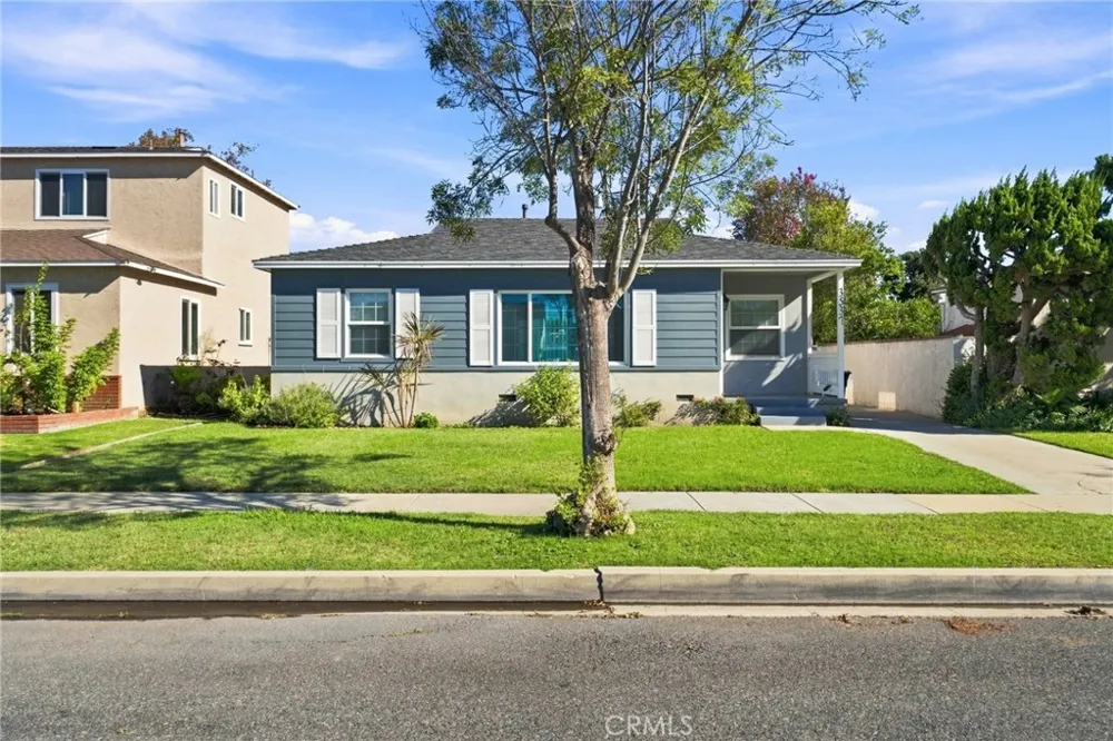 3537 Centralia Lakewood, CA 90712