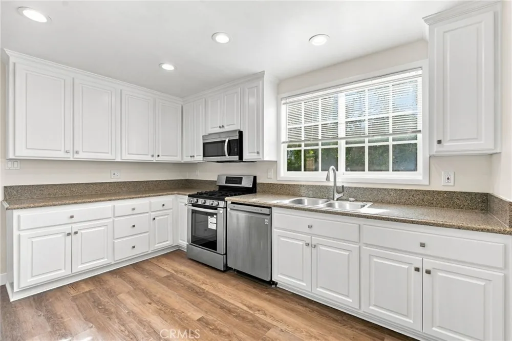 3537 Centralia Lakewood, CA 90712