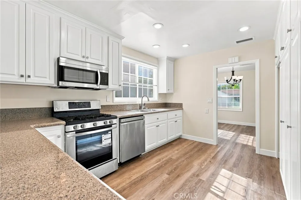 3537 Centralia Lakewood, CA 90712
