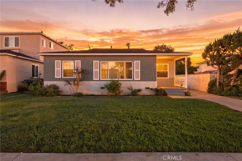 3537 Centralia Lakewood, CA 90712