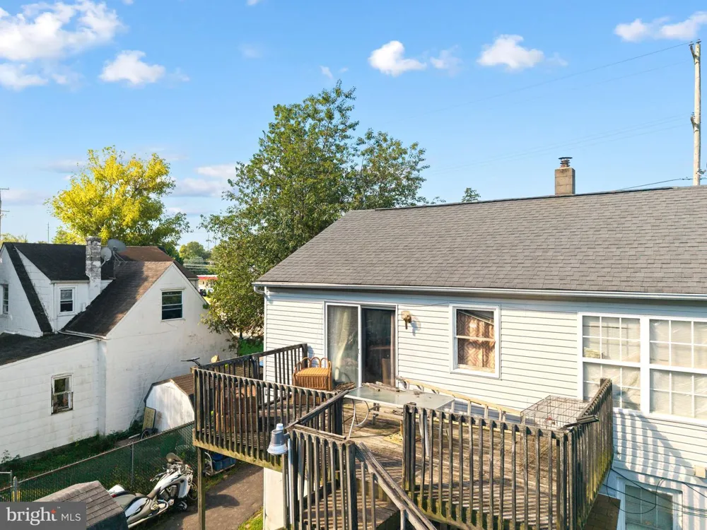 612 VETERANS HIGHWAY Bristol, PA 19007