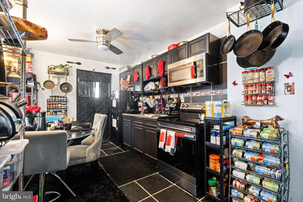 612 VETERANS HIGHWAY Bristol, PA 19007