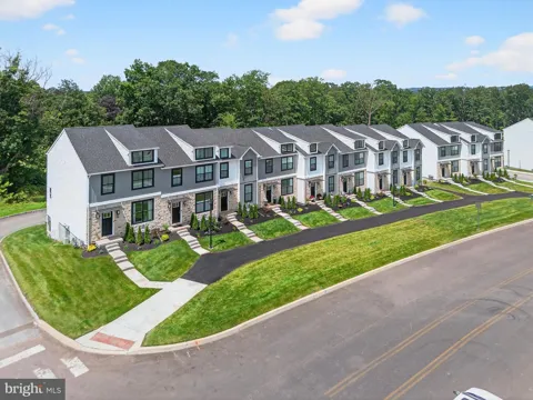 628 OAK DRIVE #1-1