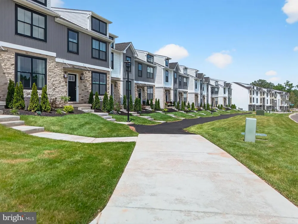 628 OAK DRIVE #1-1 Harleysville, PA 19438