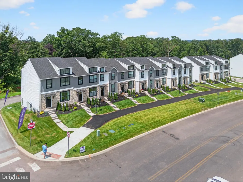 628 OAK DRIVE #1-1 Harleysville, PA 19438
