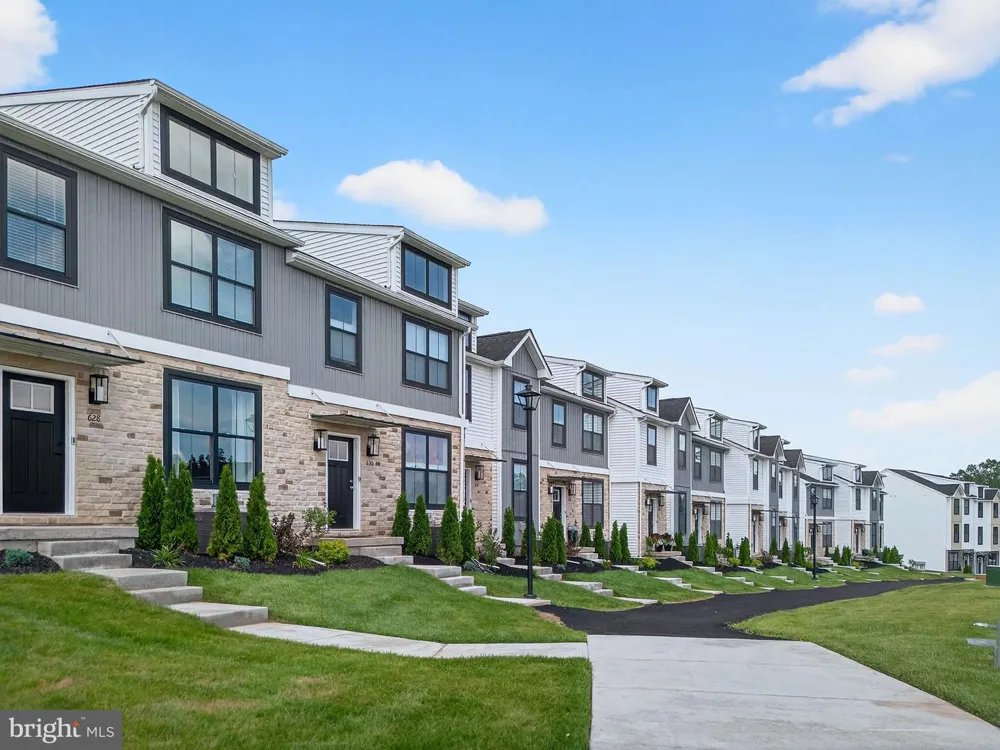628 OAK DRIVE #1-1 Harleysville, PA 19438