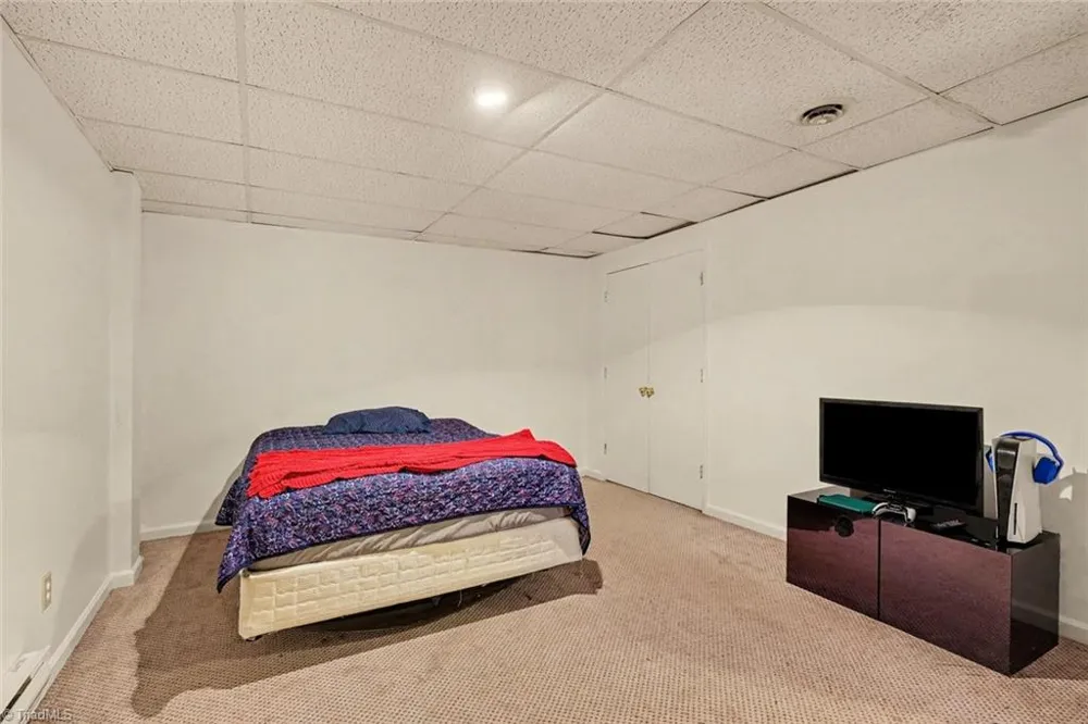 204 Ridgelea Court Winston-Salem, NC 27104