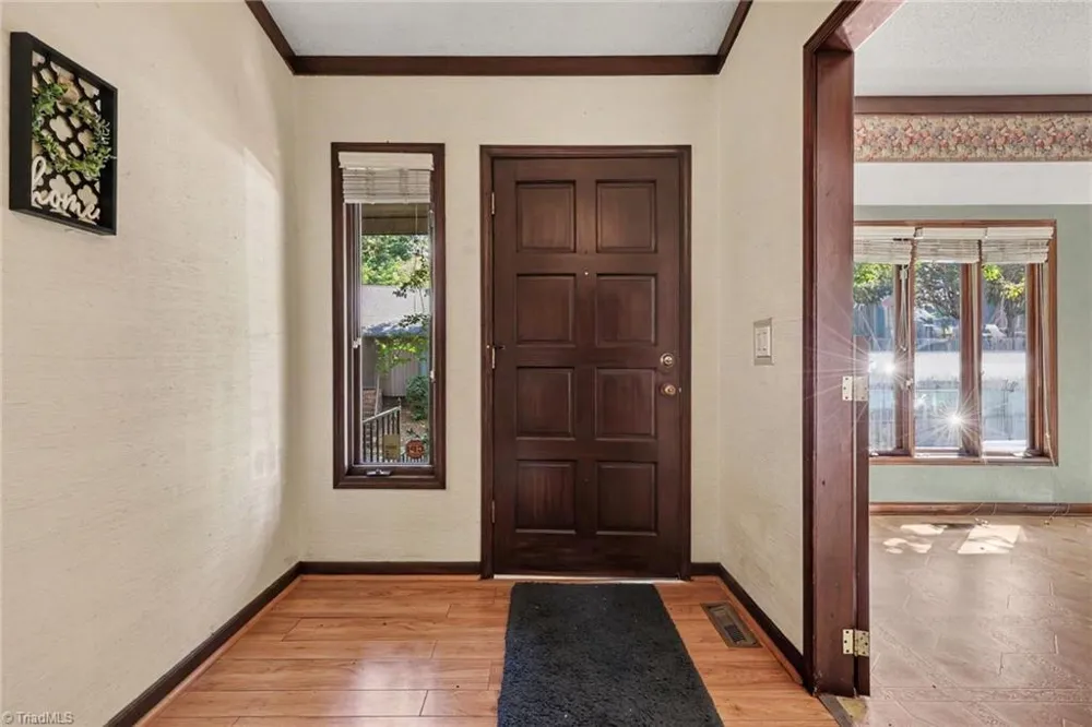 204 Ridgelea Court Winston-Salem, NC 27104
