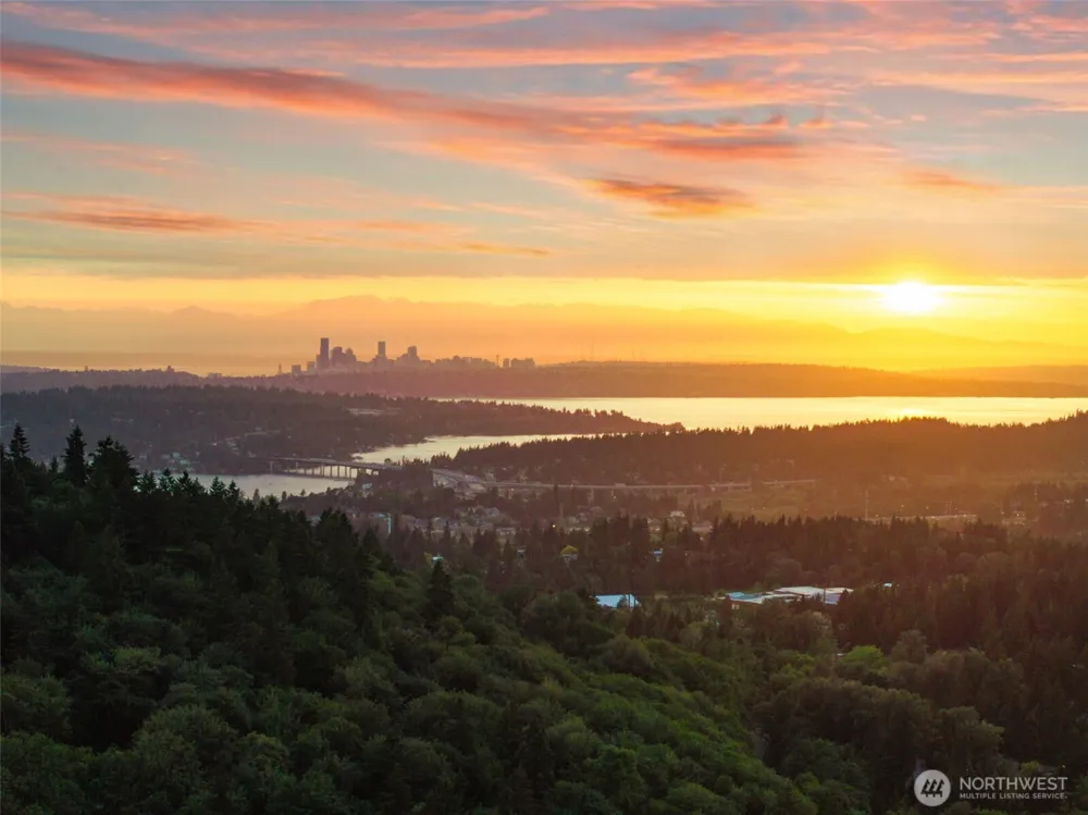 4515 150th Avenue SE Bellevue, WA 98006