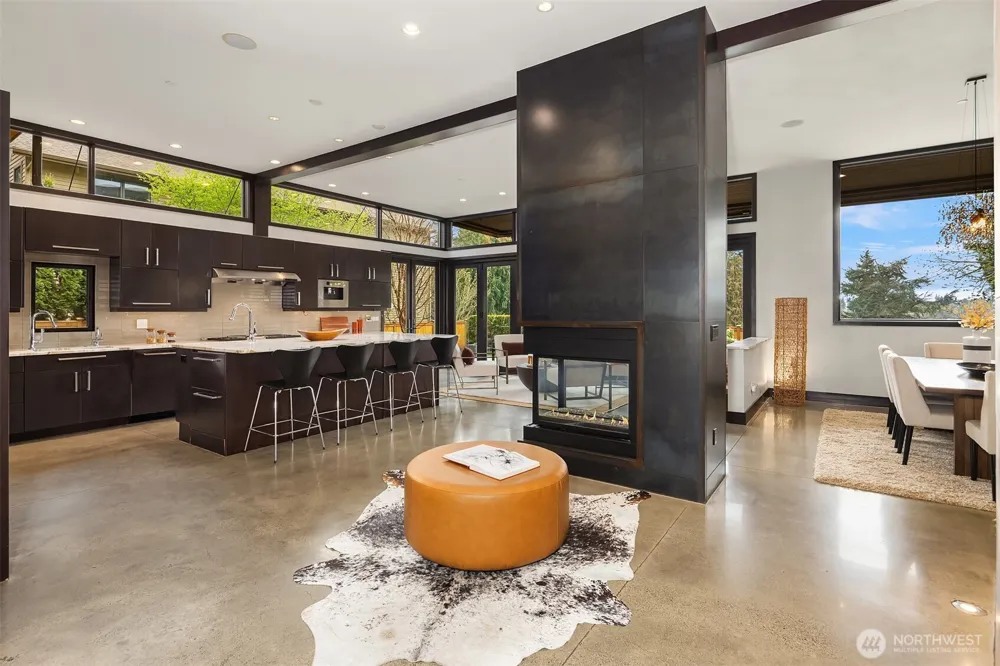 10314 SE 25th Street Bellevue, WA 98004