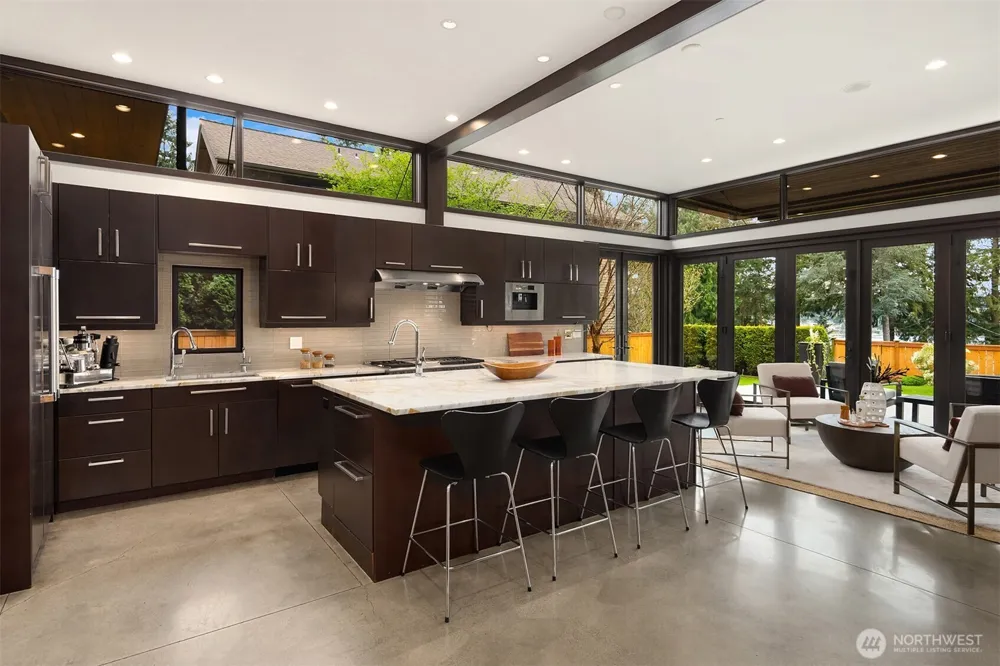 10314 SE 25th Street Bellevue, WA 98004