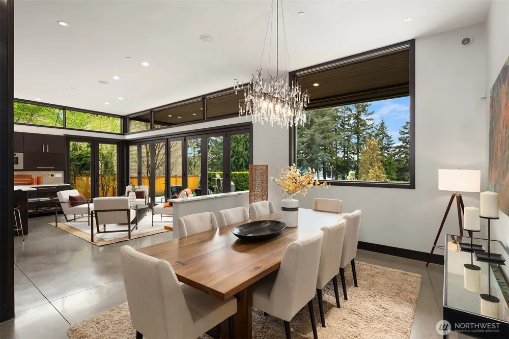 10314 SE 25th Street Bellevue, WA 98004