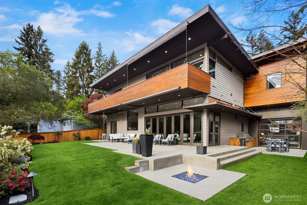 10314 SE 25th Street Bellevue, WA 98004