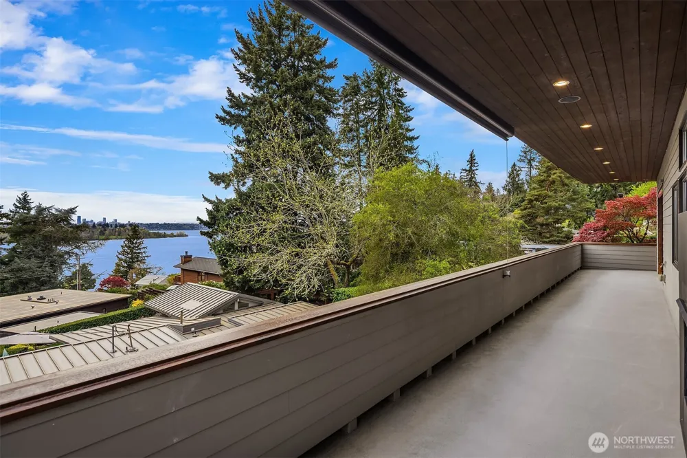 10314 SE 25th Street Bellevue, WA 98004