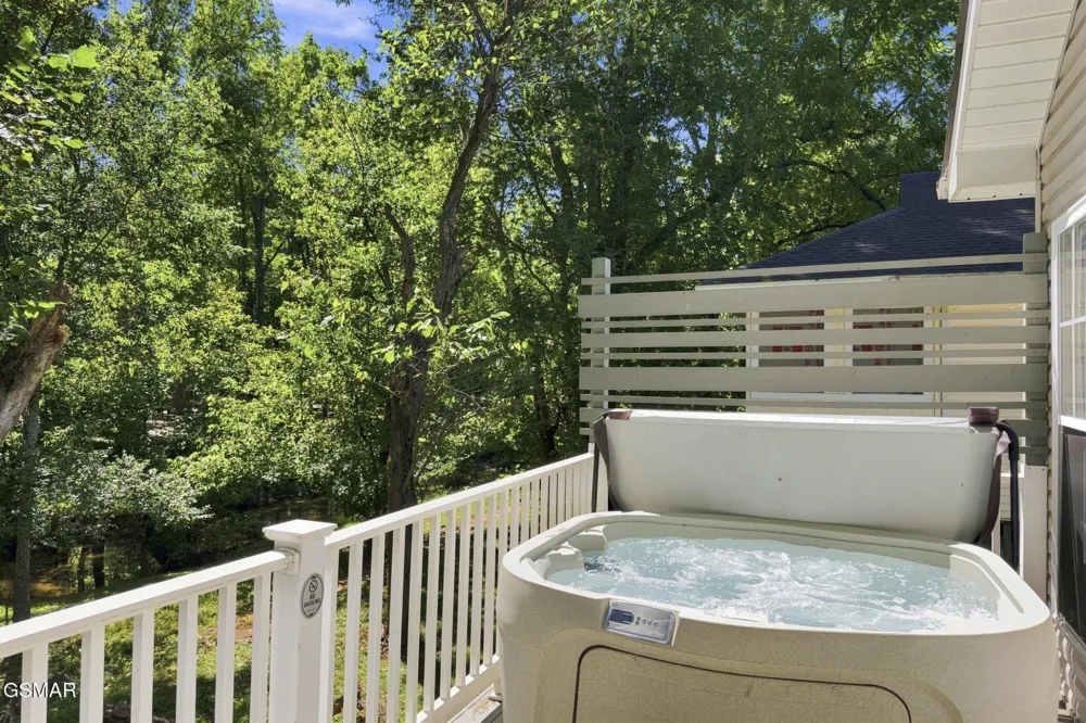 2032 Slippery Rock Circle Pigeon Forge, TN 37862
