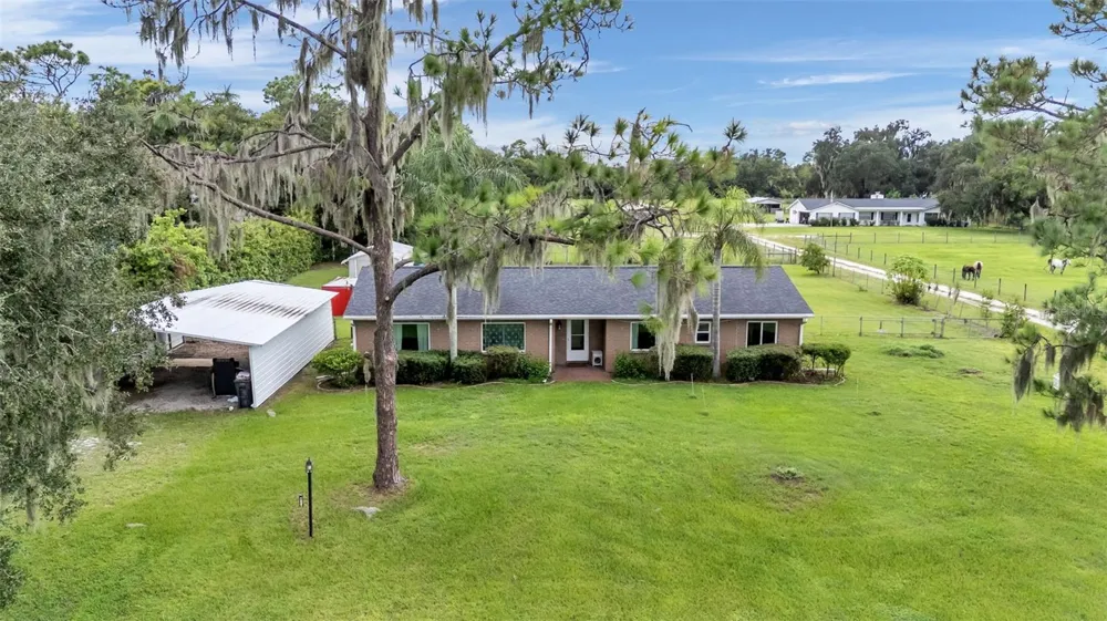 2742 DAD WELDON RD Dover, FL 33527
