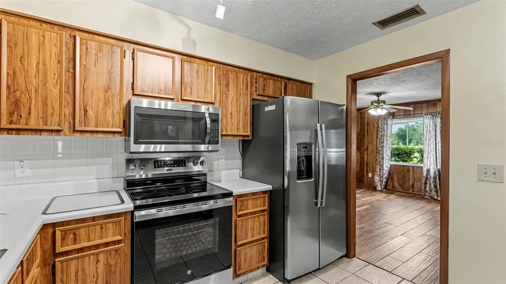 2742 DAD WELDON RD Dover, FL 33527