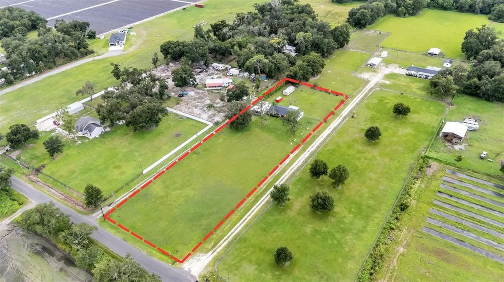 2742 DAD WELDON RD Dover, FL 33527