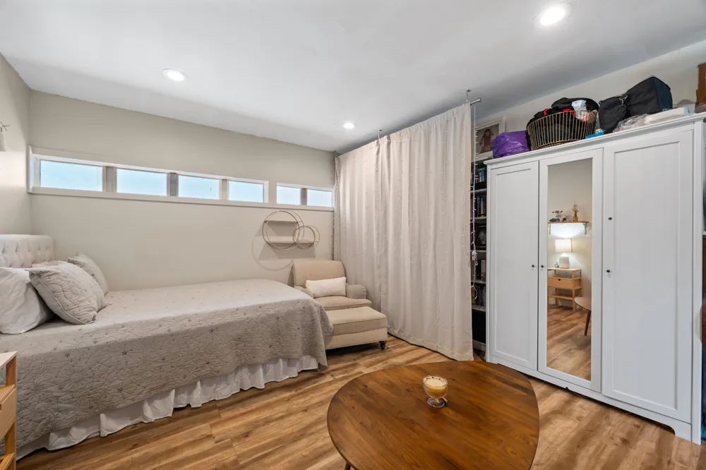 4001 Burr Oak Lane Austin, TX 78727