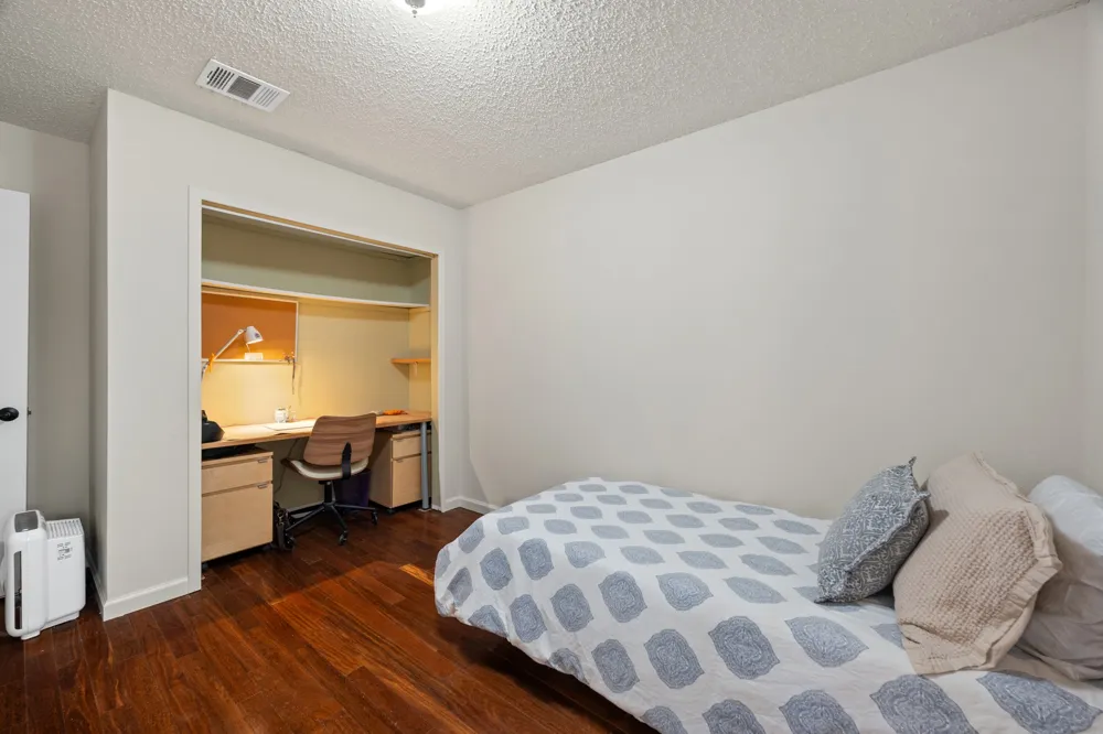 4001 Burr Oak Lane Austin, TX 78727