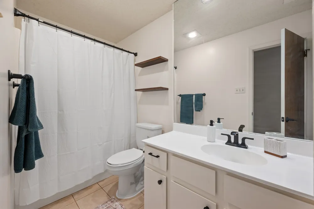 4001 Burr Oak Lane Austin, TX 78727