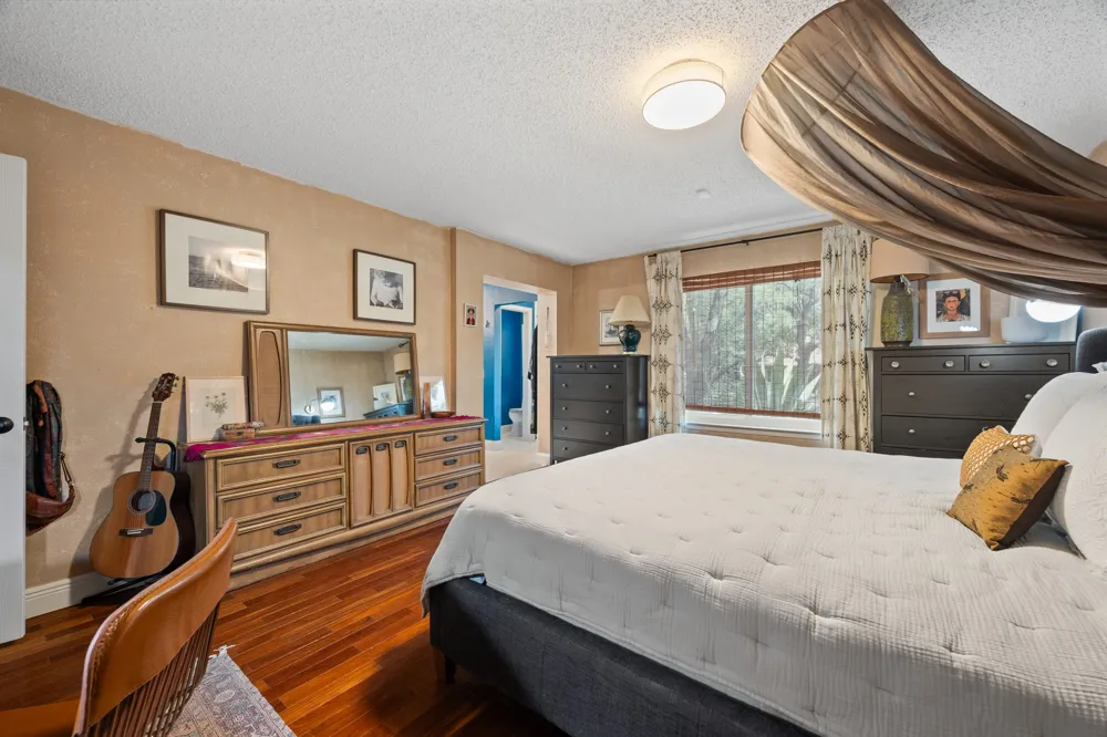 4001 Burr Oak Lane Austin, TX 78727
